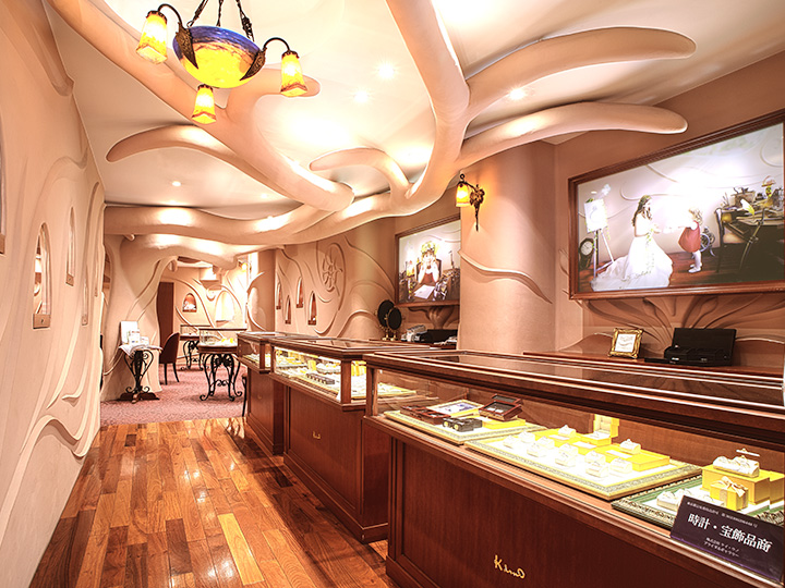 ケイウノ銀座中央通り店